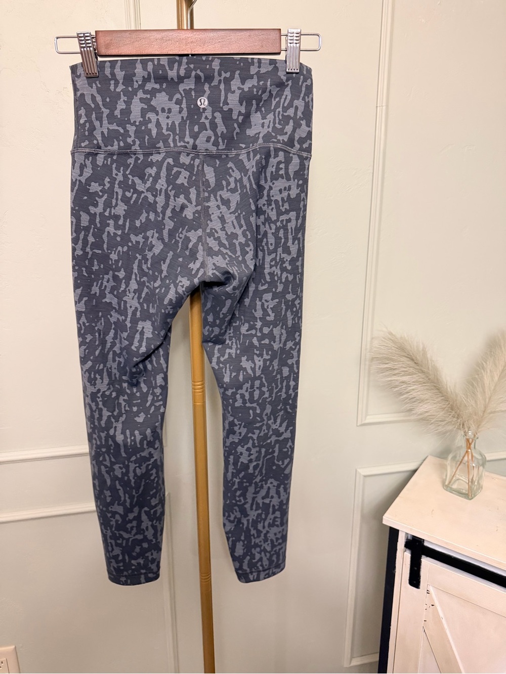 lululemon High Waisted Pattern Legging MSRP $128